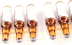 Vitamin B12 Injektionen©-khuntapol-Fotolia